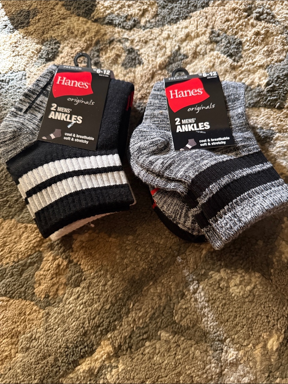 Hanes Men’s Ankle Sock 2-Pack – Black & Gray